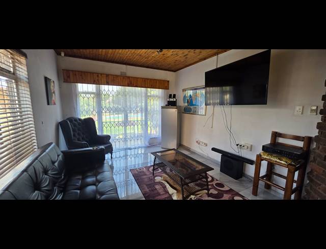4 BEDROOM HOUSE FOR SALE IN VANDERBIJLPARK SE 2